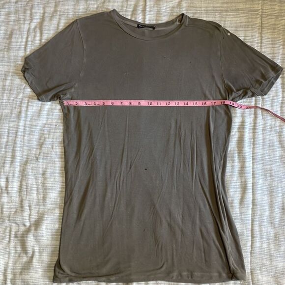 Brandy Melville Relaxed Tee - Army Green - Picture 8 of 9